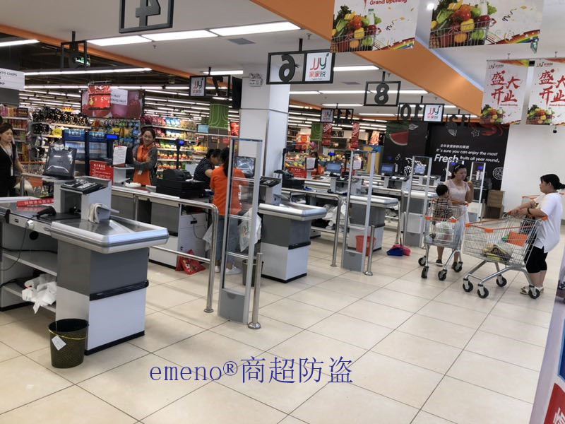 開了小超市，老是少東西，選擇什么方式防盜比較有效？